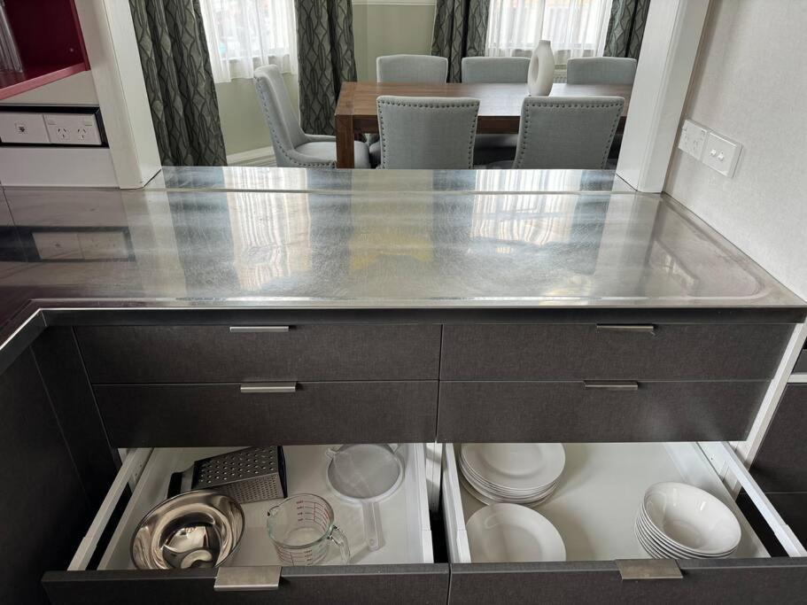 4 Large Bedroom Apartment In The City Hastings Kültér fotó