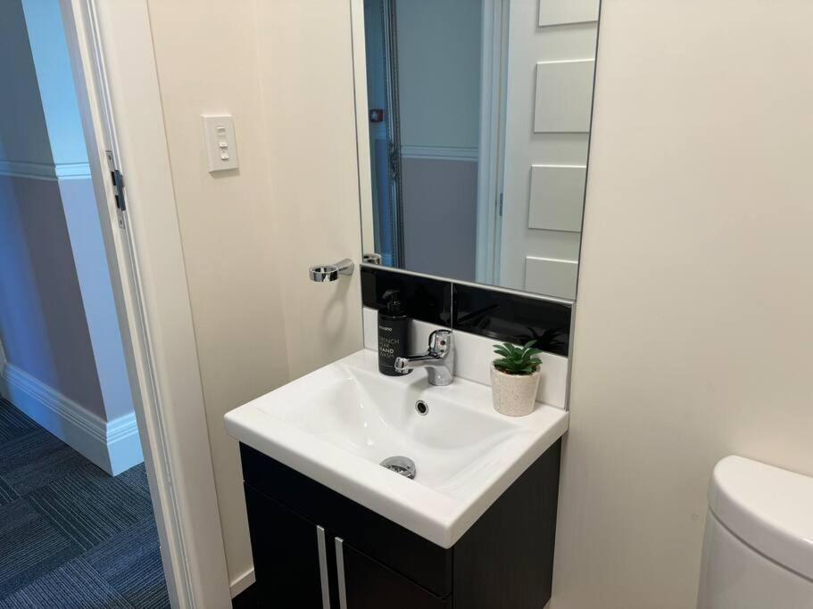 4 Large Bedroom Apartment In The City Hastings Kültér fotó