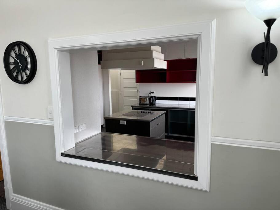 4 Large Bedroom Apartment In The City Hastings Kültér fotó