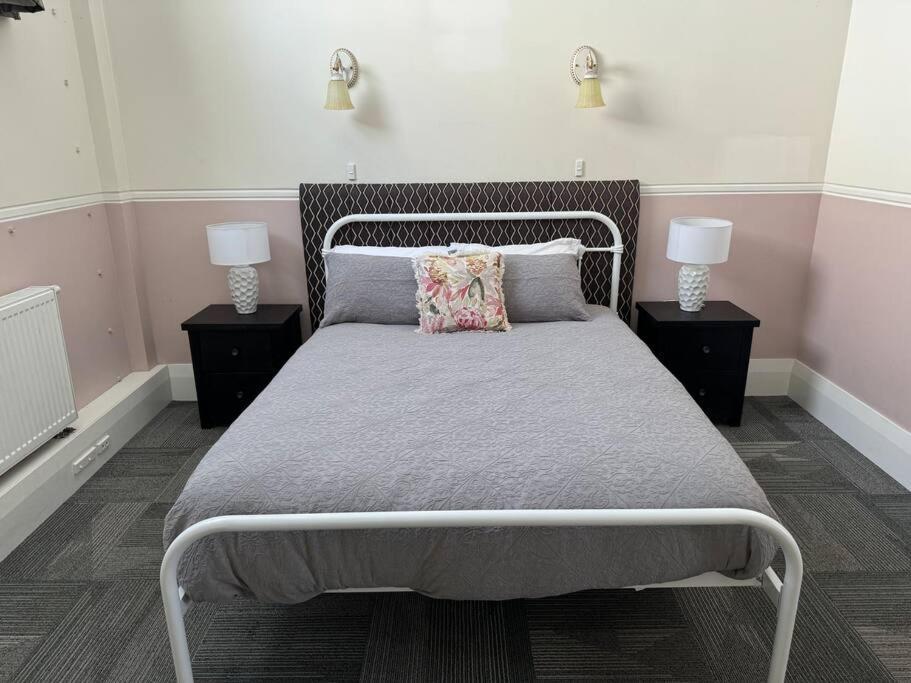 4 Large Bedroom Apartment In The City Hastings Kültér fotó