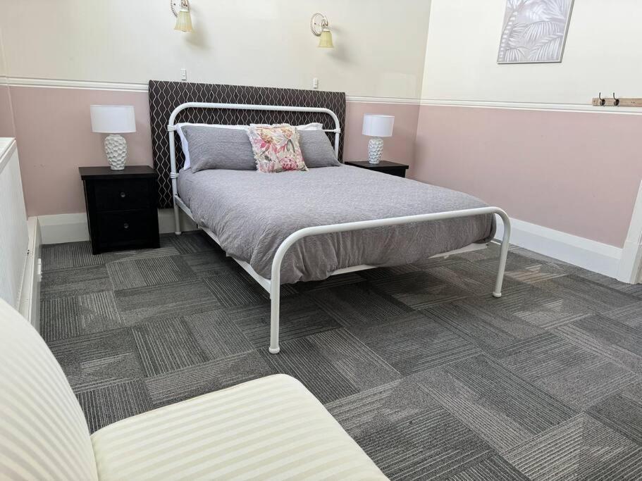 4 Large Bedroom Apartment In The City Hastings Kültér fotó