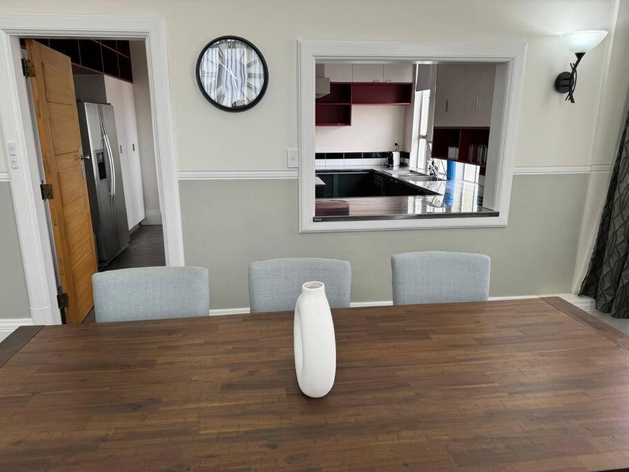 4 Large Bedroom Apartment In The City Hastings Kültér fotó